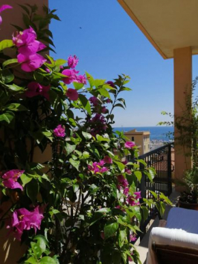 Sea view Penthouse with beautiful Terrace - Casa Verdi Jayanti